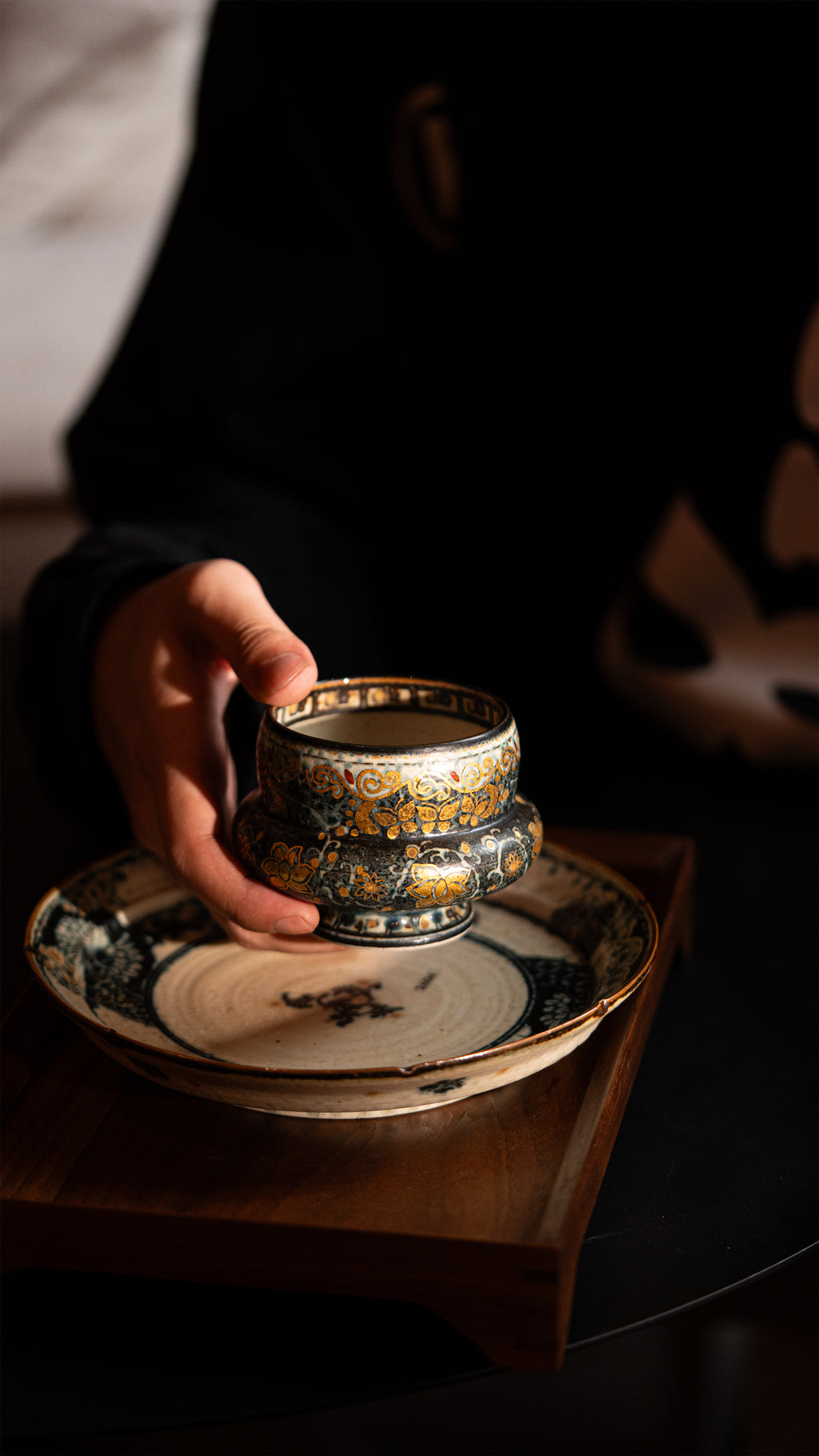 Black and gold peony Dun Dun cup, medieval blue and white porcelain coffee cup, 230ml Jingdezhen handmade