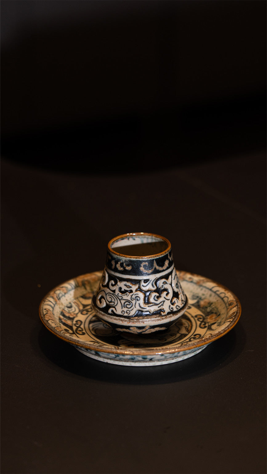 Oriental Aesthetics shiciji Carved loong and Phoenix Pattern Blue and White Porcelain Handmade Coffee Gyro Cup Jingdezhen Handmade Underglaze Color 245ml